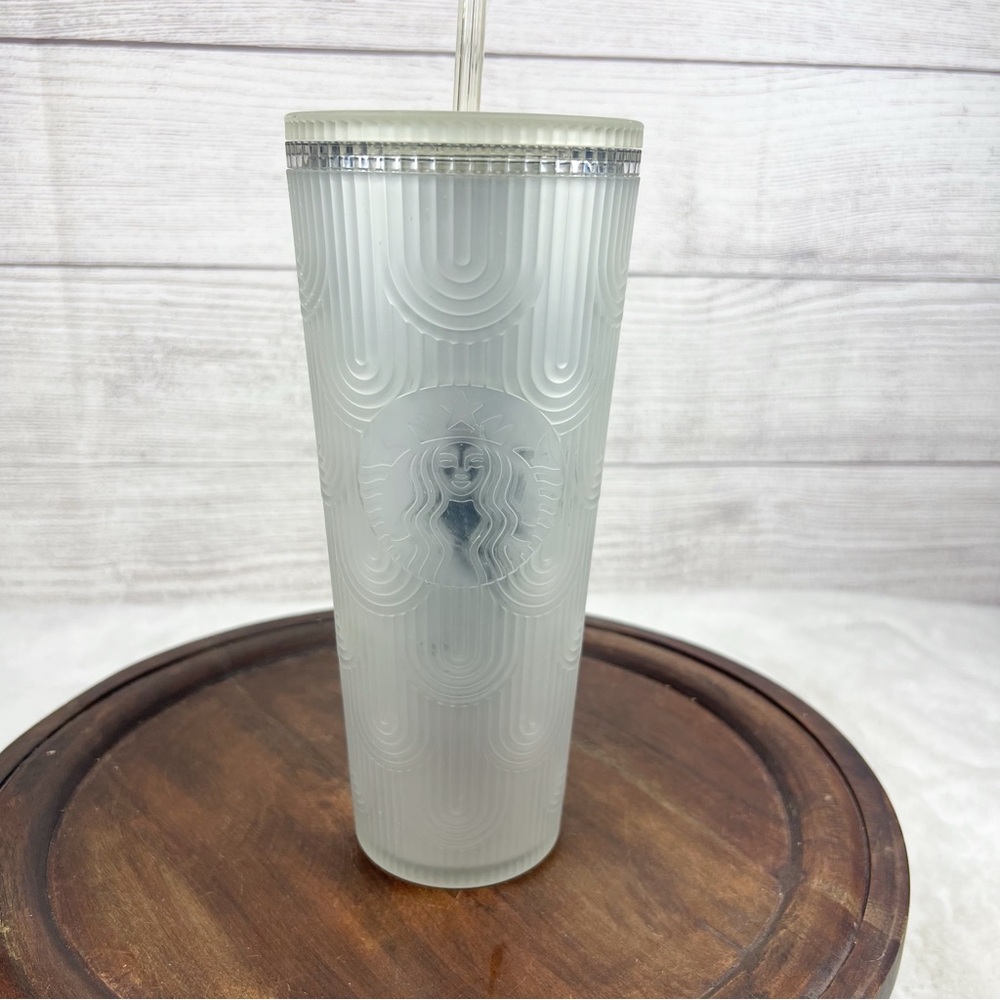 Starbucks White Pearl Siren Mermaid Scale Tumbler Venti Cold Cup 24 OZ